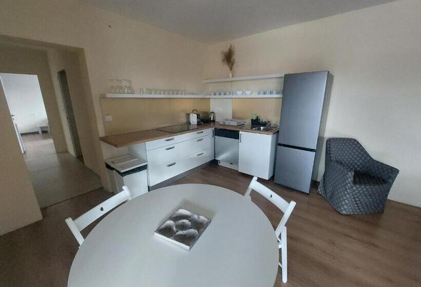 تختخواب و صبحانه Deluxe Tivoli Suites