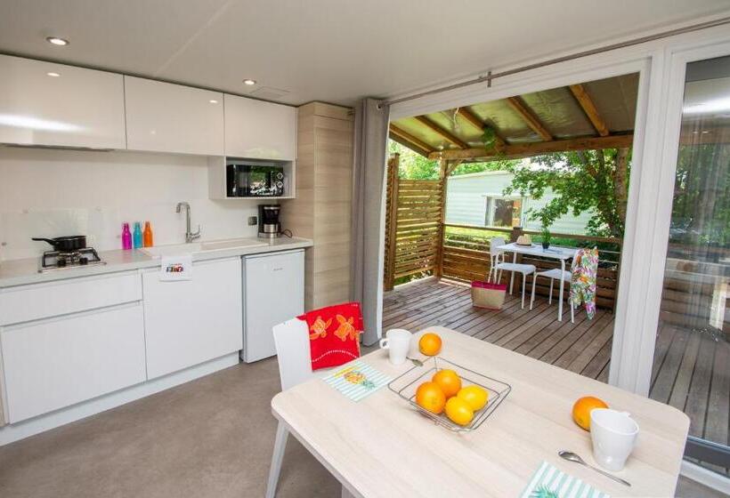 فندق Camping Les Hautes Prairies