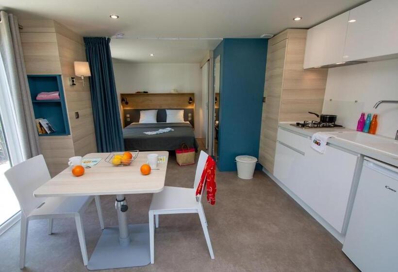 فندق Camping Les Hautes Prairies