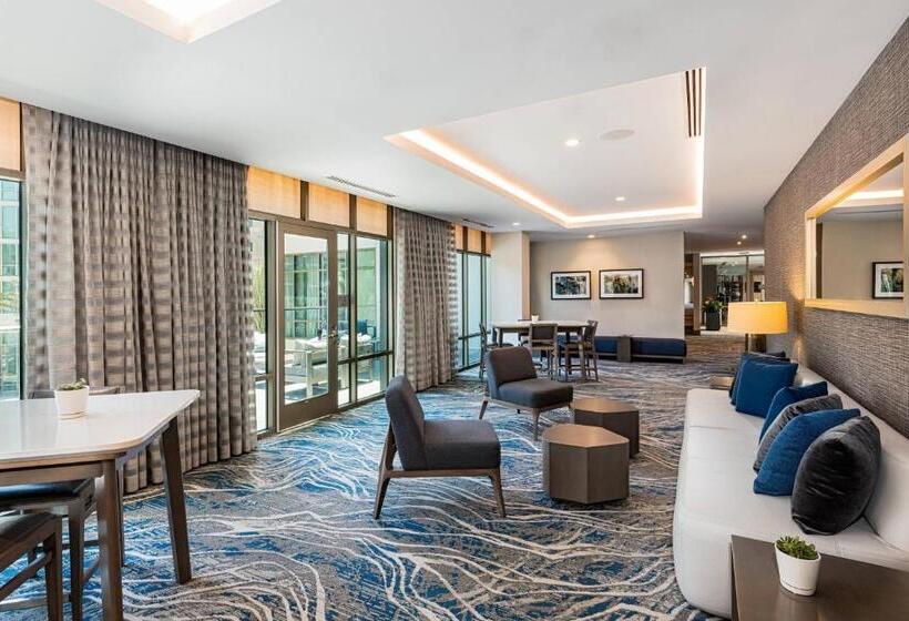 בית מלון כפרי Courtyard By Marriott Los Angeles Monterey Park