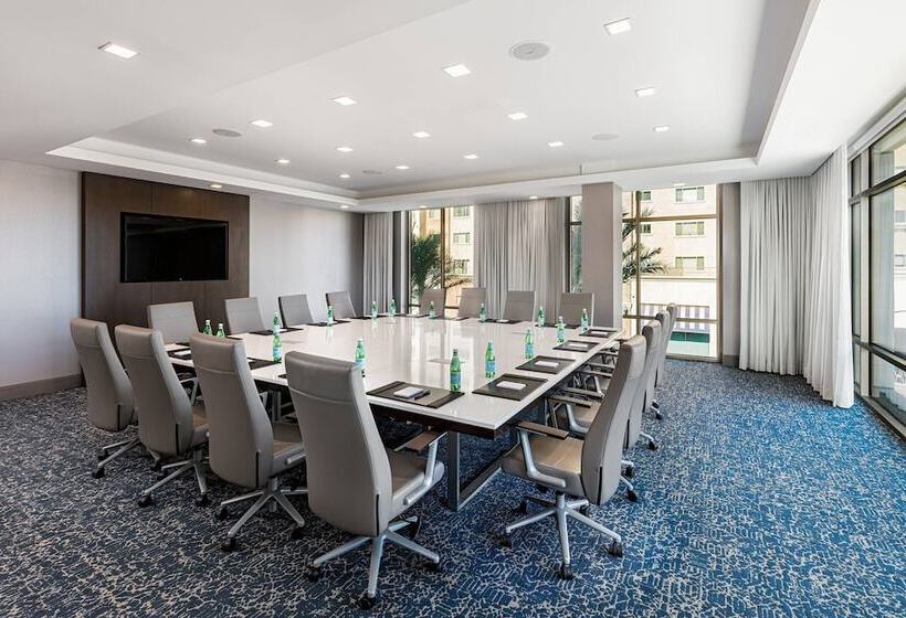 בית מלון כפרי Courtyard By Marriott Los Angeles Monterey Park