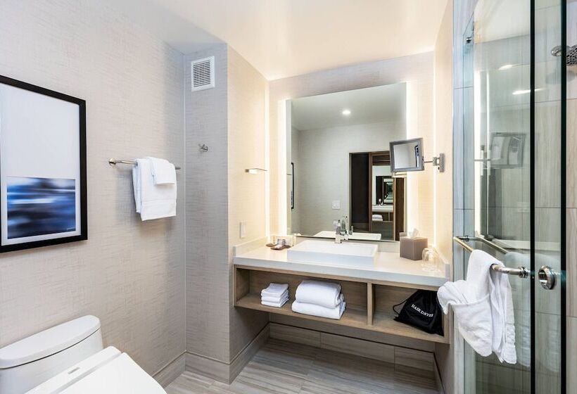 בית מלון כפרי Courtyard By Marriott Los Angeles Monterey Park