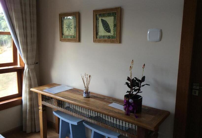 ホテル Eco Pousada Quaresmeiras