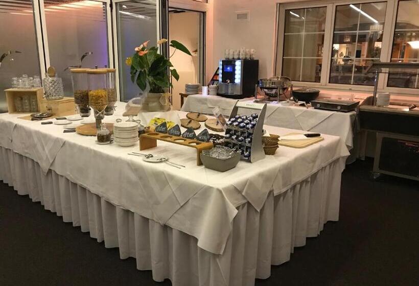 酒店 Historische Residenz Lindeneck