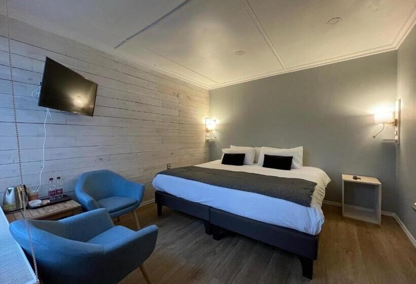 فندق Hostal Boutique Puerta Roja