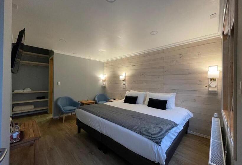 فندق Hostal Boutique Puerta Roja