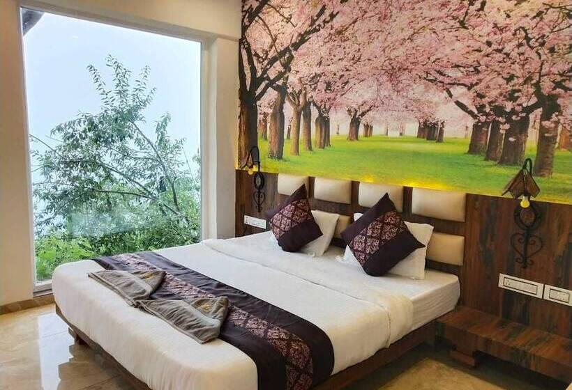 Отель Malghotras