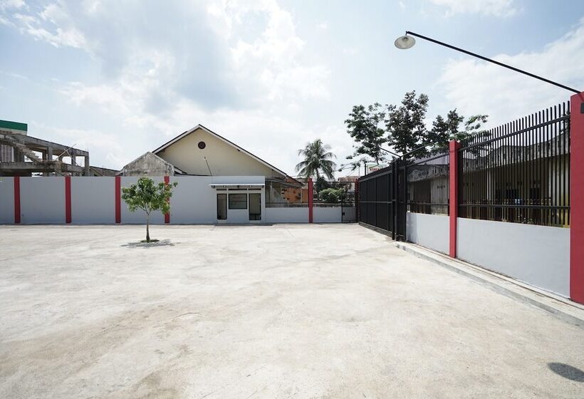 فندق Oyo 1253 Wismakito Syariah