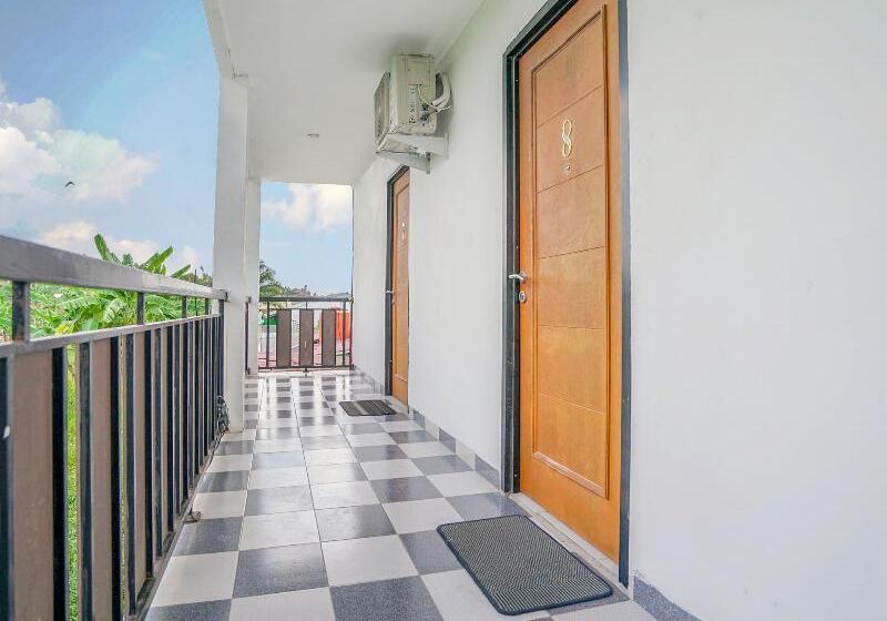 هتل Oyo 1266 Green Palm Syariah