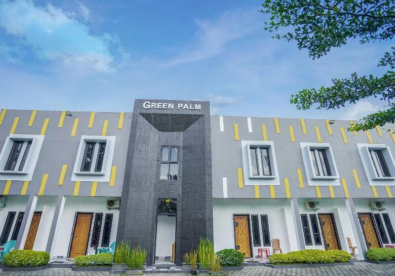 בית מלון כפרי Oyo 1266 Green Palm Syariah