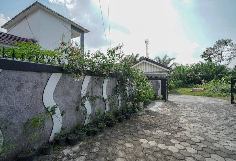 هتل Oyo 1266 Green Palm Syariah