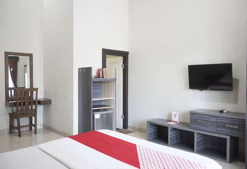 호텔 Oyo 1283 Guest House Loemajan