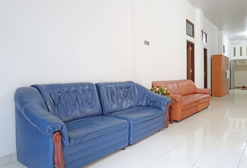 Отель Oyo 1306 Cendrawasih Residence