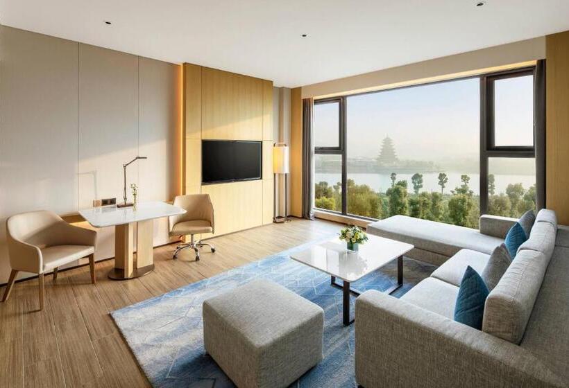 Отель Suining Marriott