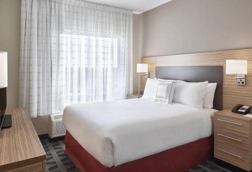 Отель Towneplace Suites By Marriott Medicine Hat