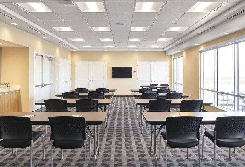 酒店 Towneplace Suites By Marriott Medicine Hat