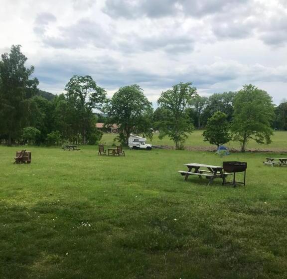 Hunnebergs Gård Hostel & Camping