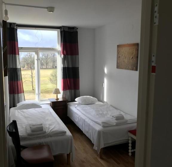 Hunnebergs Gård Hostel & Camping