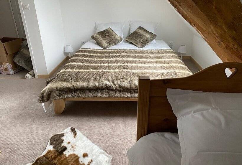 بنسيون Chateau De Saintgenix