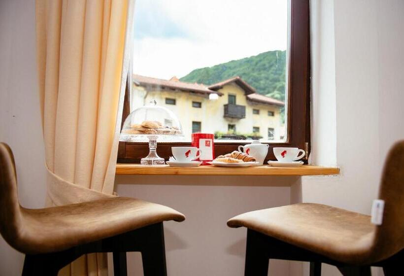 تختخواب و صبحانه Sunny Rooms