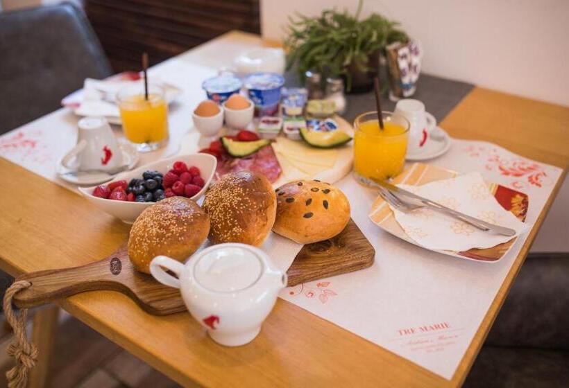 تختخواب و صبحانه Sunny Rooms