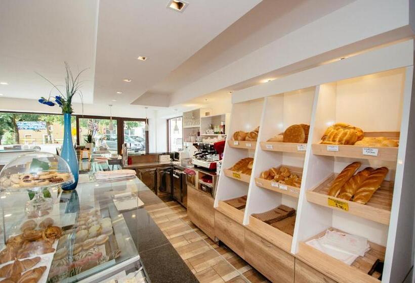 تختخواب و صبحانه Sunny Rooms