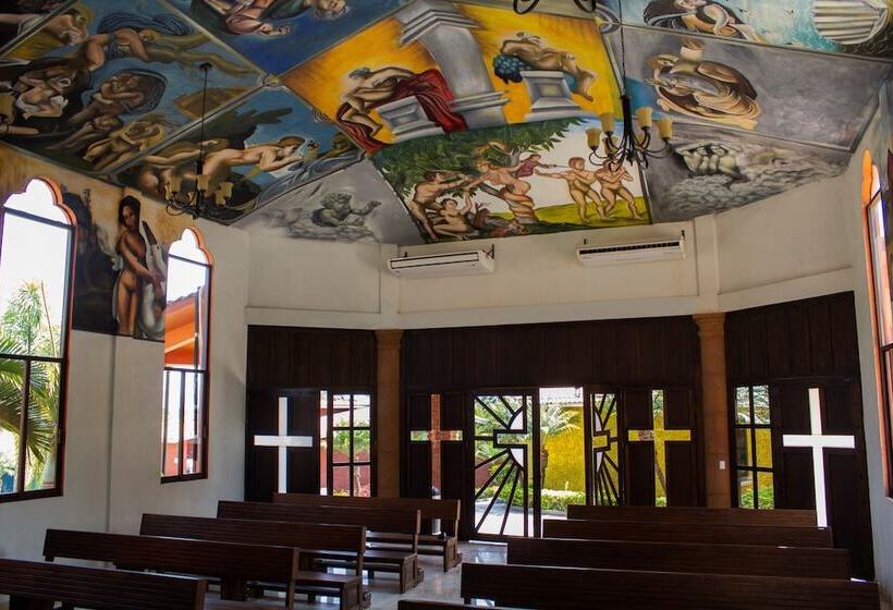 Camino Mexicano Hotel & Resort