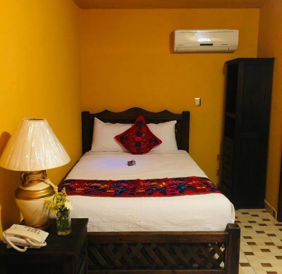 Camino Mexicano Hotel & Resort