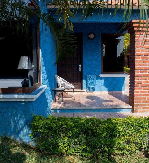 Camino Mexicano Hotel & Resort