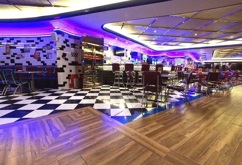 Central Park Reef Resort