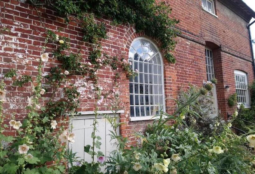 Fsc Flatford Mill Hostel