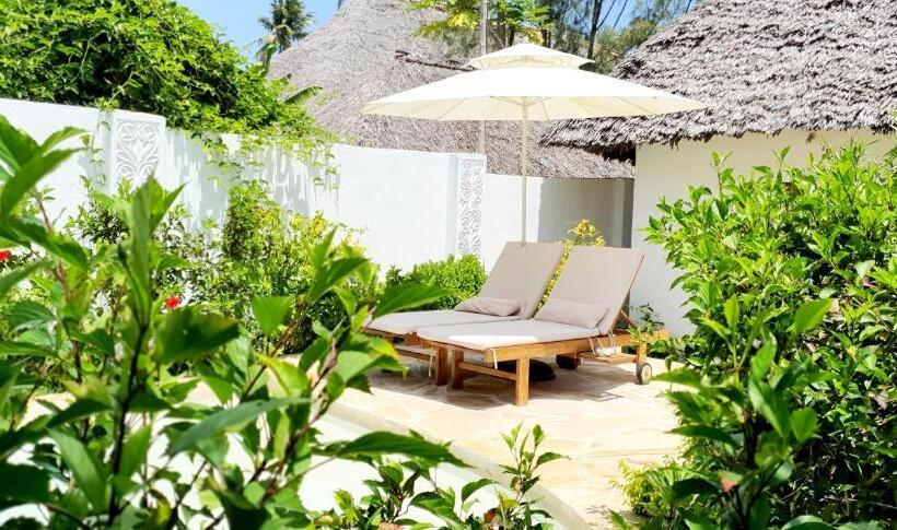 Отель Arya Boutique Resort