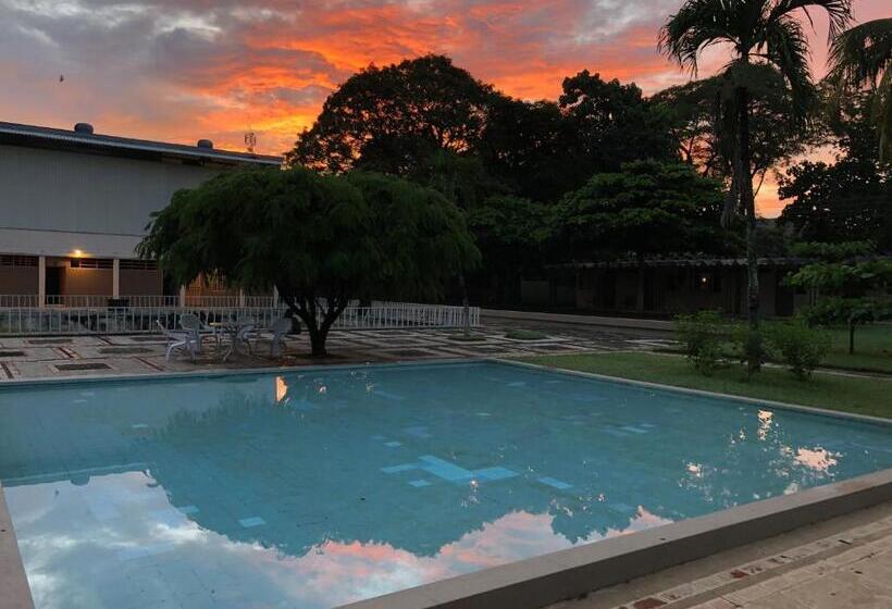 فندق Diriá Santa Cruz