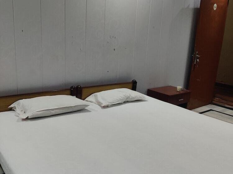 酒店 Krishan Kanhiya