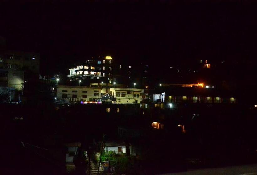 בית מלון כפרי Milam Inn