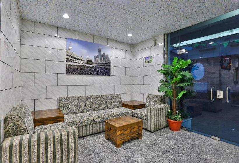 Отель Oyo 285 Masharef Furnished Units In