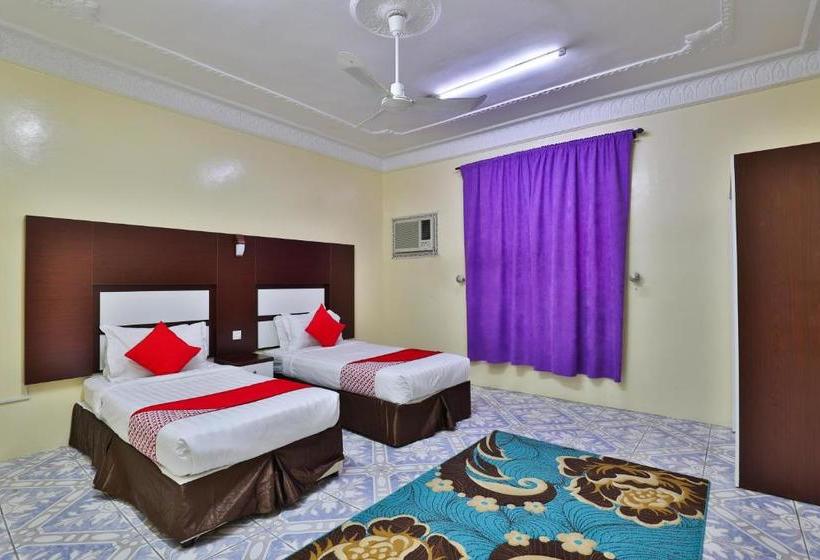 Отель Oyo 285 Masharef Furnished Units In