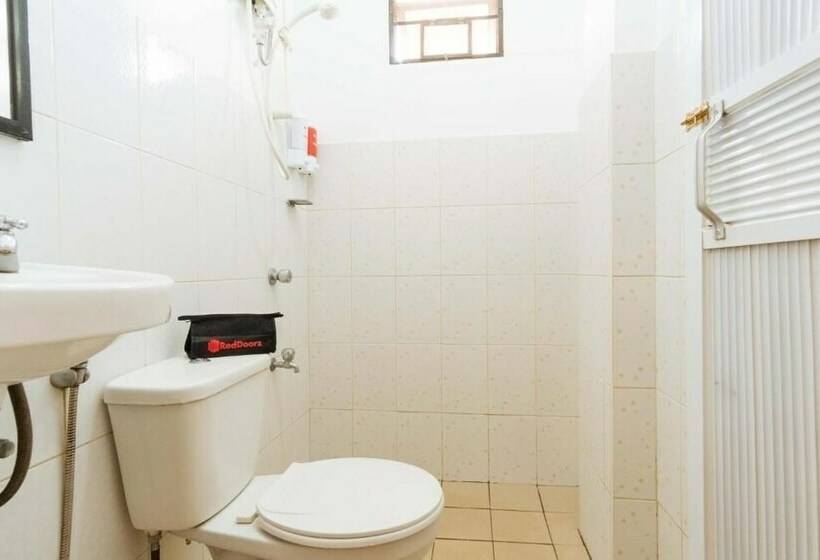 Отель Reddoorz Near Puerto Princesa City Coliseum