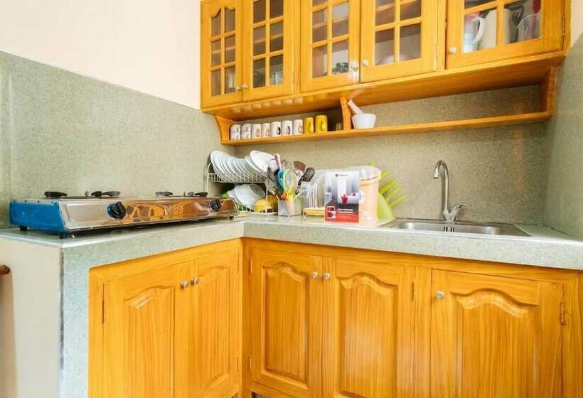 Отель Reddoorz Near Puerto Princesa City Coliseum