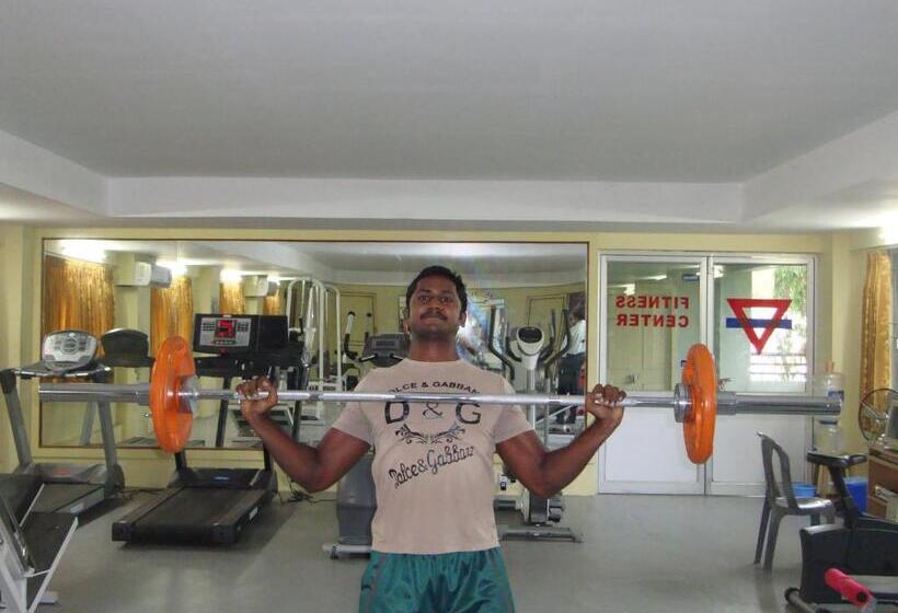 ホテル Ymca Program Centre