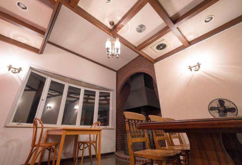 پانسیون Guesthouse Leaf