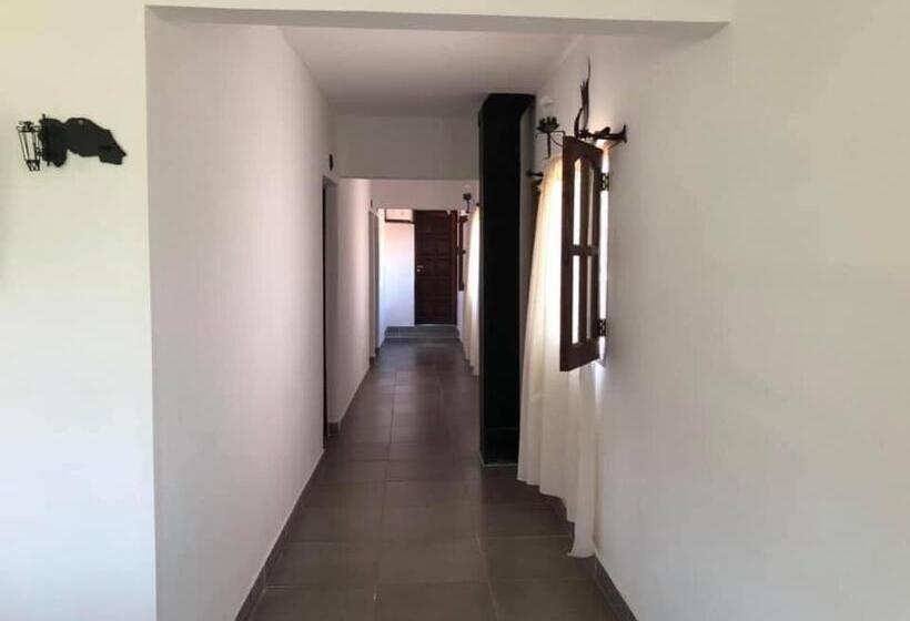 بنسيون Hostal Los Faroles Chicoana