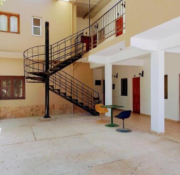 بنسيون Hostal Los Faroles Chicoana