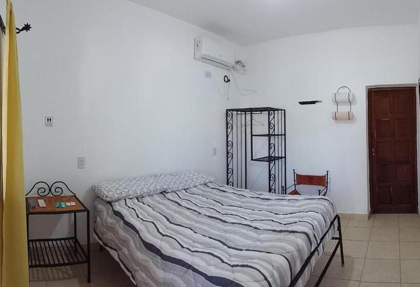 بنسيون Hostal Los Faroles Chicoana