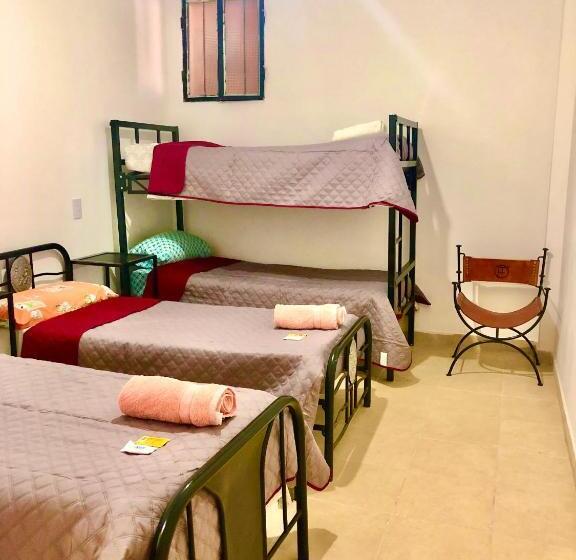 بنسيون Hostal Los Faroles Chicoana