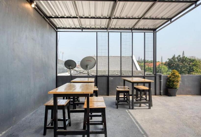 膳宿费 Reddoorz Syariah @ Jl. Cengger Ayam Dalam