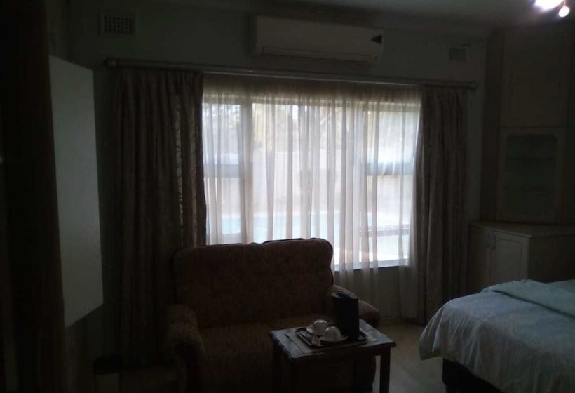 ペンション The Classio Guest House