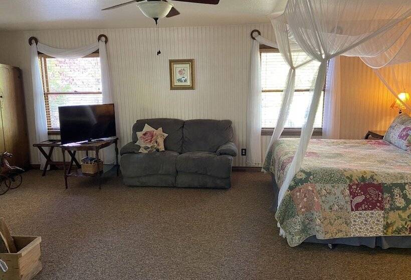 민박 The Bidwell House