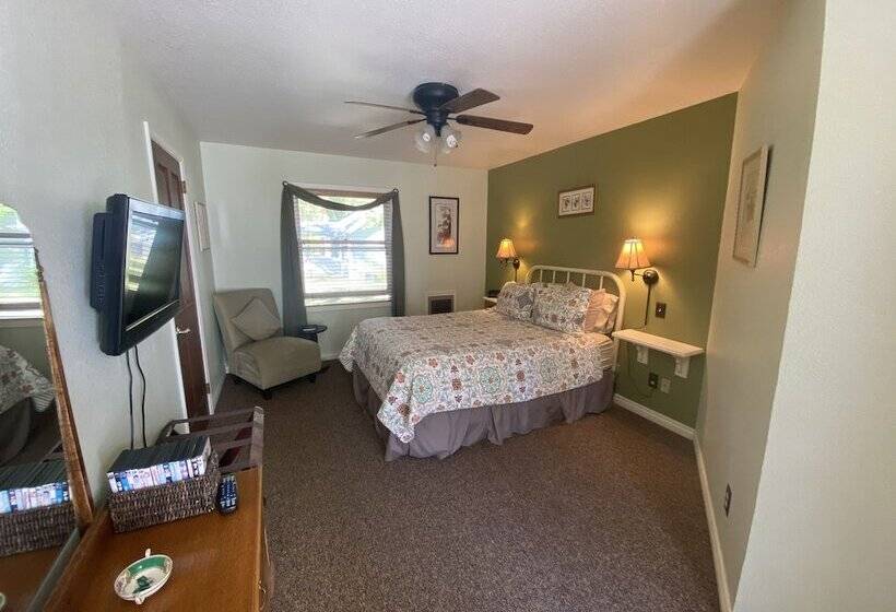 민박 The Bidwell House