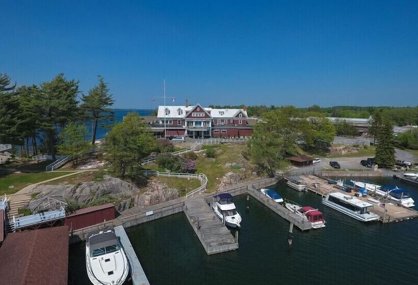 Bonnie Castle Resort & Marina